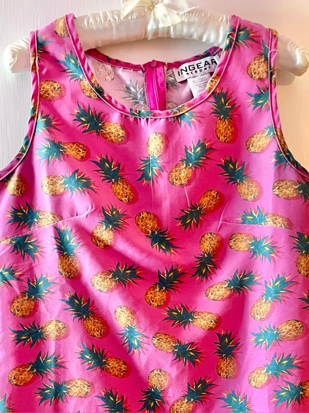 Vintage Pineapple Print Luau Mini Dress in Barbie Pink, Hawaii Surfer Betty Vibe